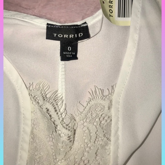 Torrid WHITE cami with lace inserts NWT - Picture 4 of 4